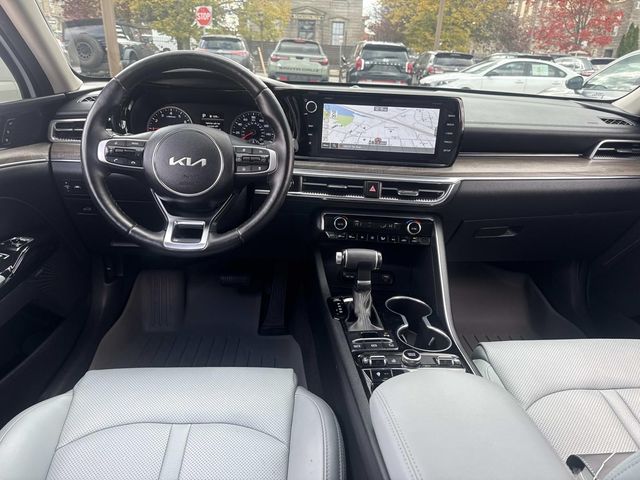 2024 Kia K5 EX Image 13 of 34