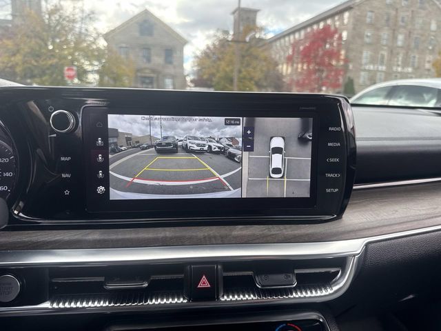 2024 Kia K5 EX Image 19 of 34