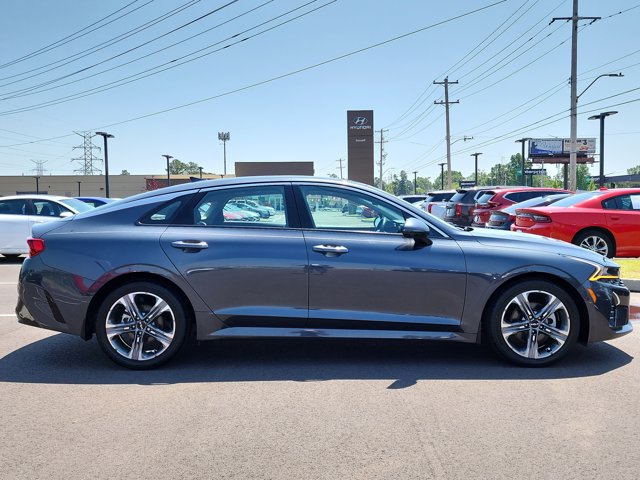 Vehicle image 4 of 27