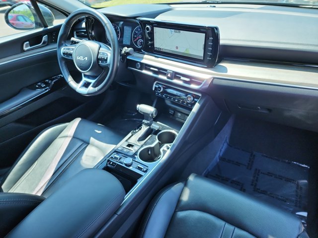 Vehicle image 16 of 27