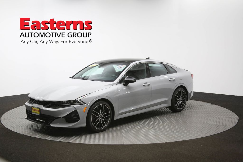 Vehicle image 29 of 65