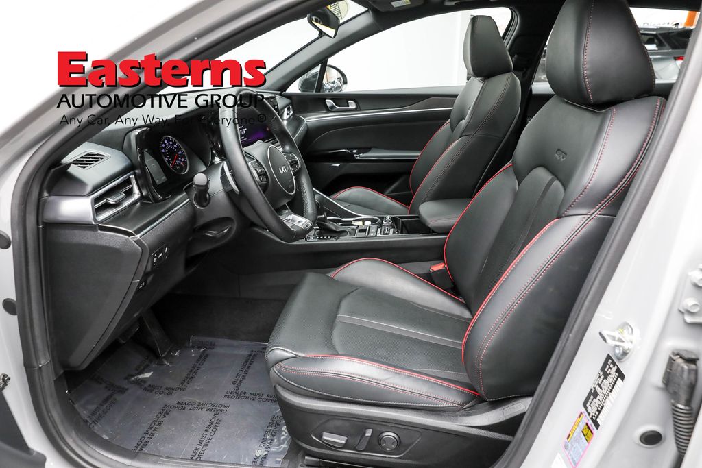 Vehicle image 44 of 65