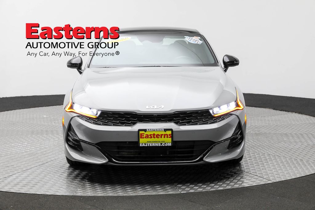 Vehicle image 4 of 65