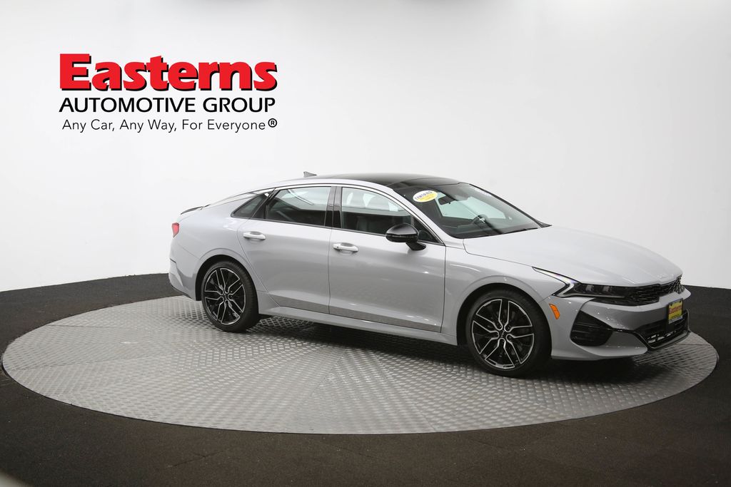 Vehicle image 22 of 65