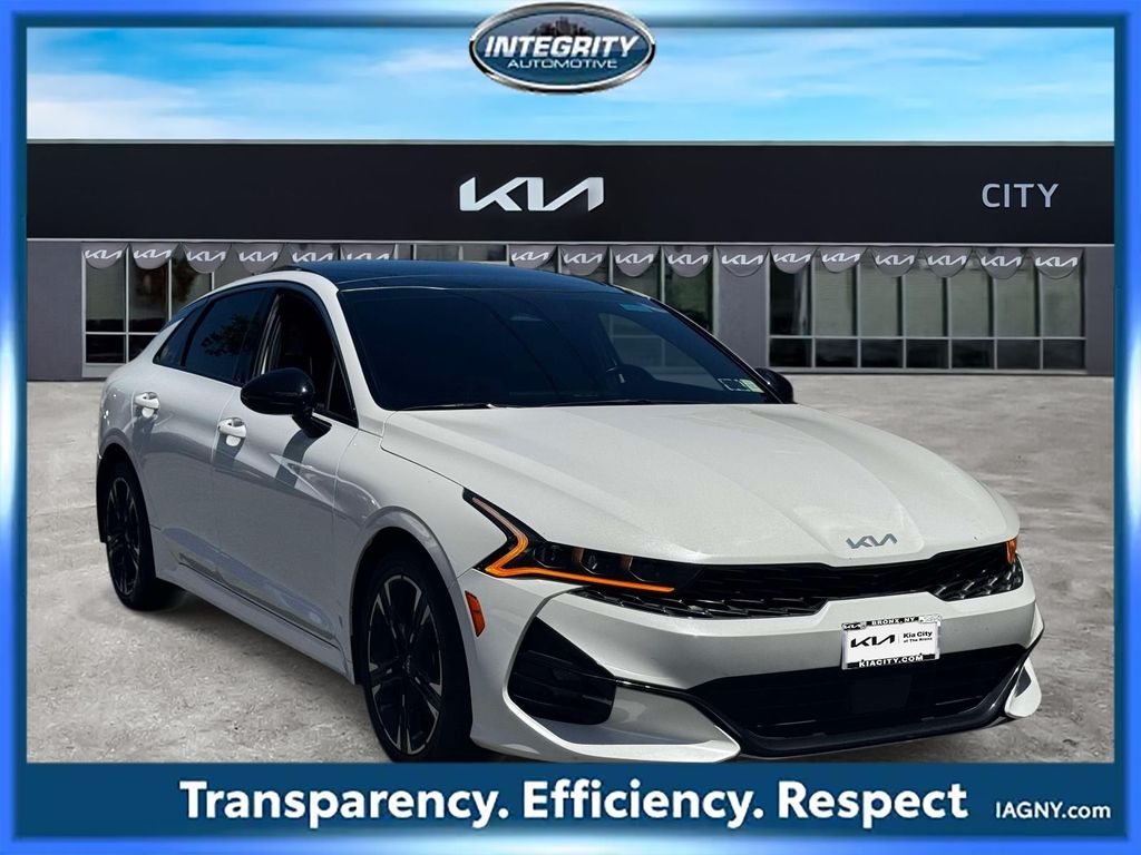 2024 Kia K5 GT-Line Image 3 of 35