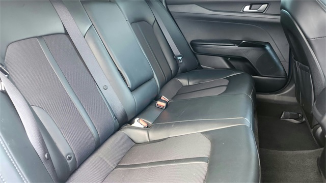 2024 Kia K5 GT-Line Image 12 of 41