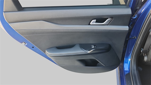 2024 Kia K5 GT-Line Image 27 of 41
