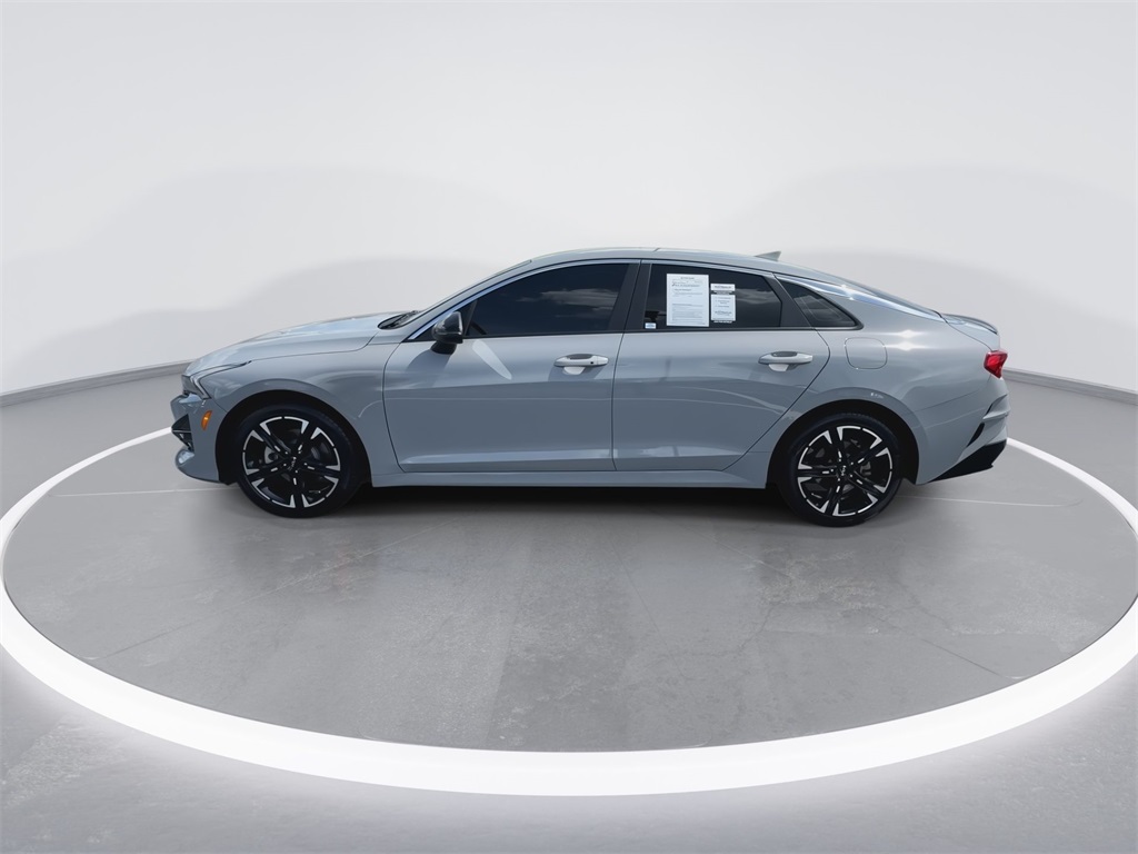 Vehicle image 9 of 26