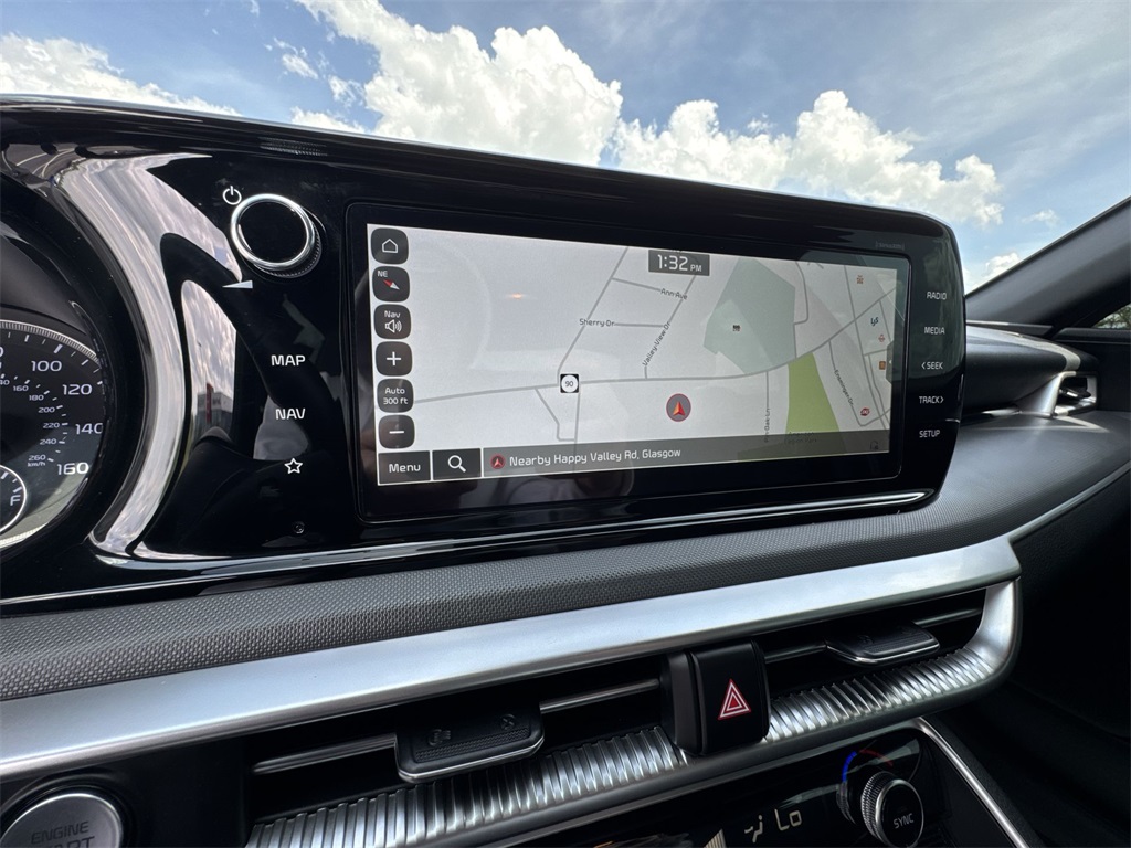 Vehicle image 20 of 26