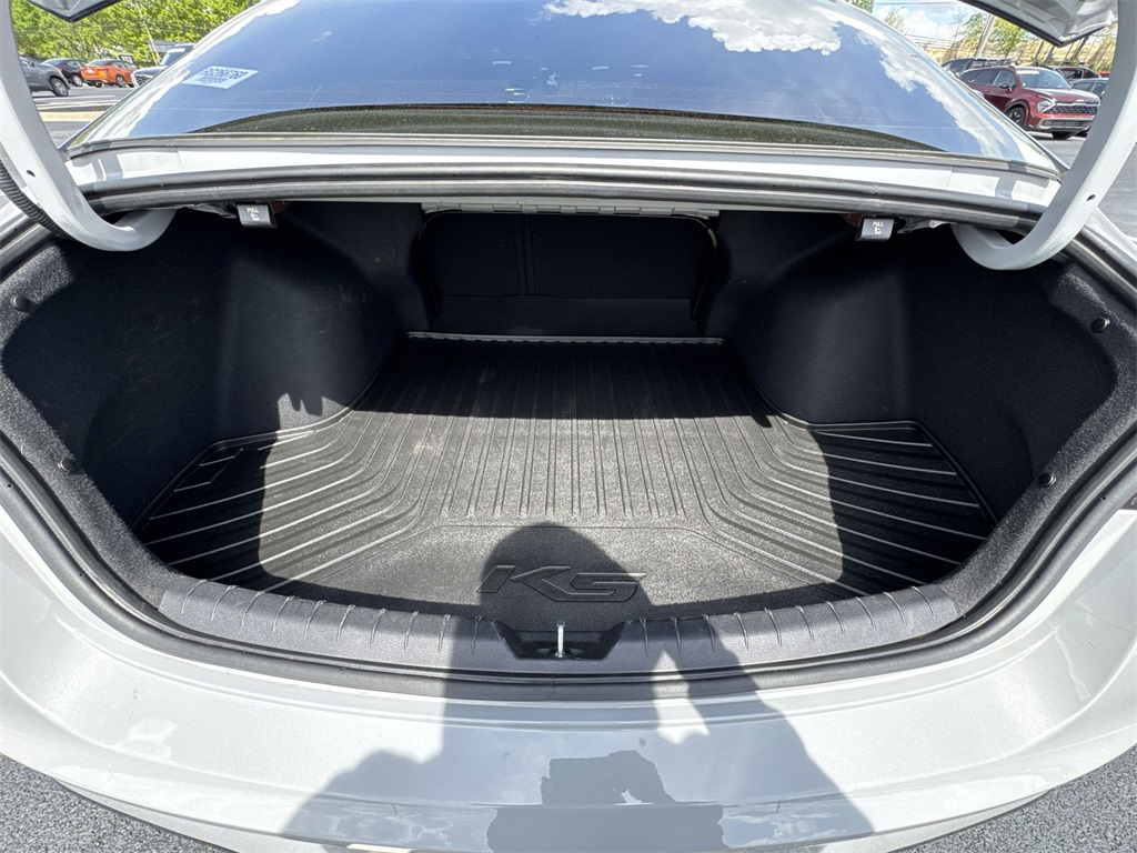 Vehicle image 12 of 26