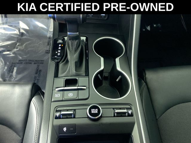 Vehicle image 23 of 34