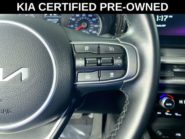 Vehicle image 19 of 34