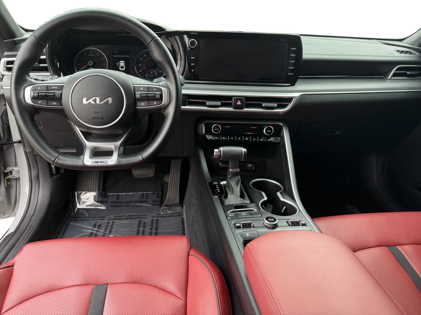 Vehicle image 10 of 15