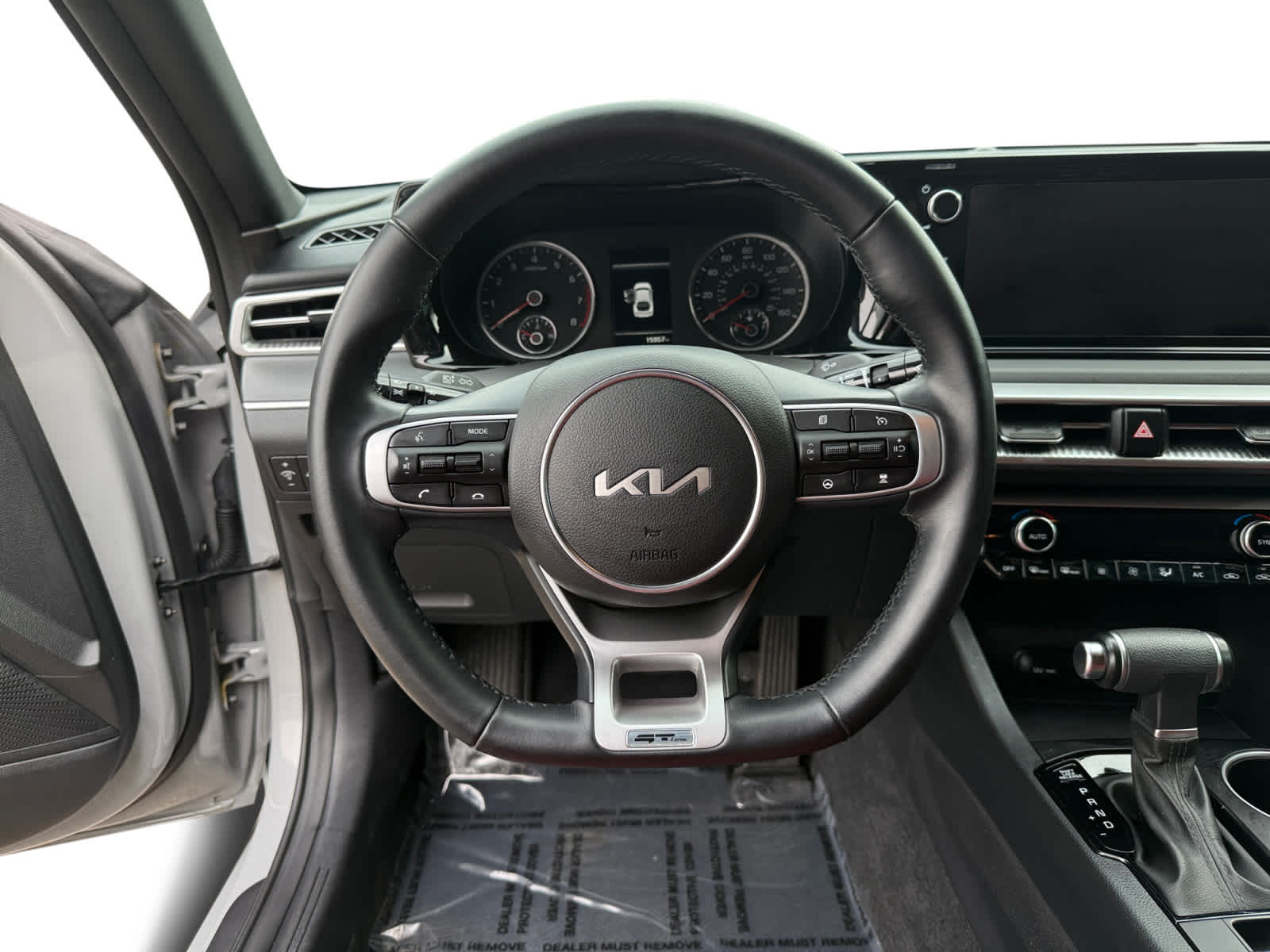Vehicle image 12 of 15