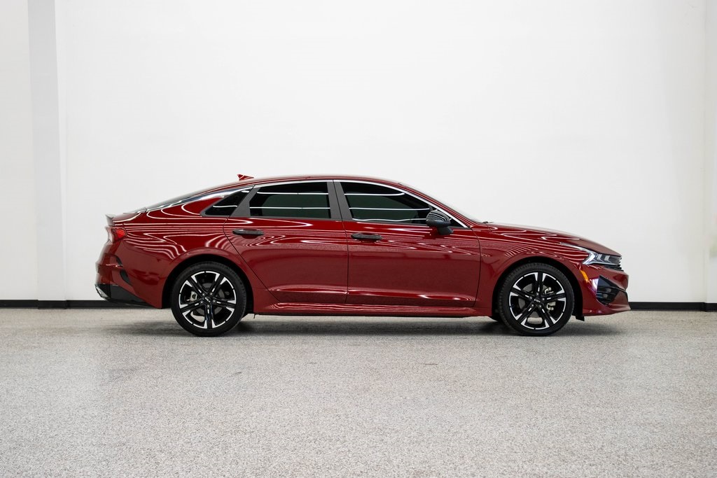 Vehicle image 4 of 27