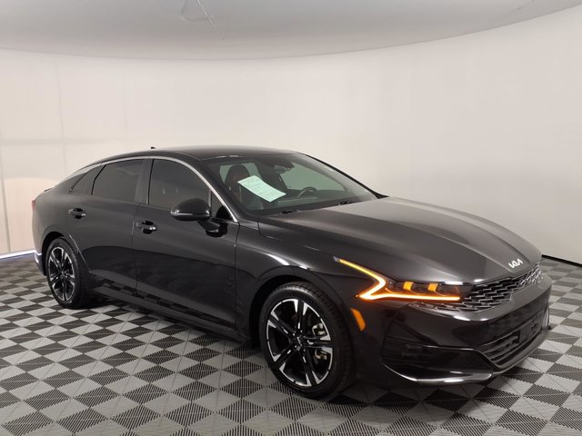 2024 Kia K5 GT-Line Image 2 of 24