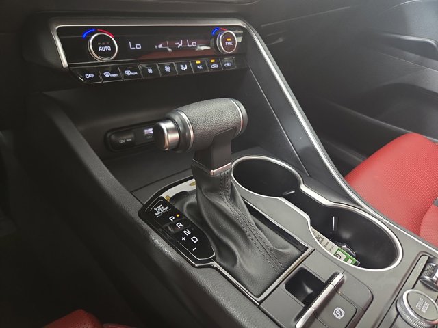 Vehicle image 24 of 33
