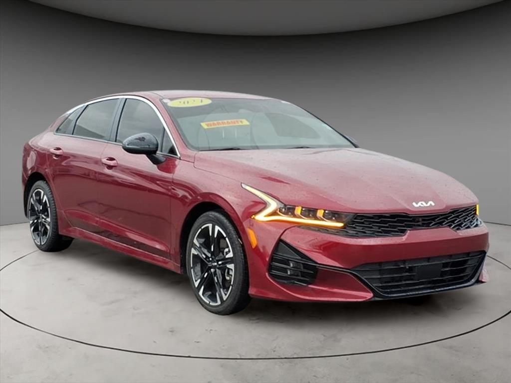 2024 Kia K5 GT-Line Image 2 of 24