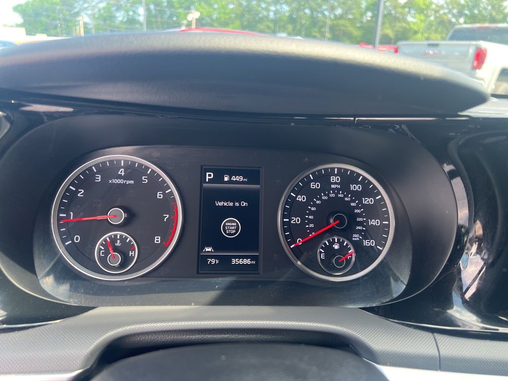 Vehicle image 12 of 23