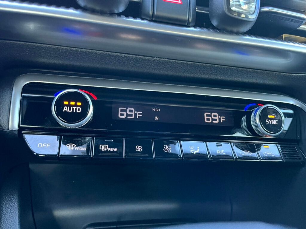 Vehicle image 34 of 64