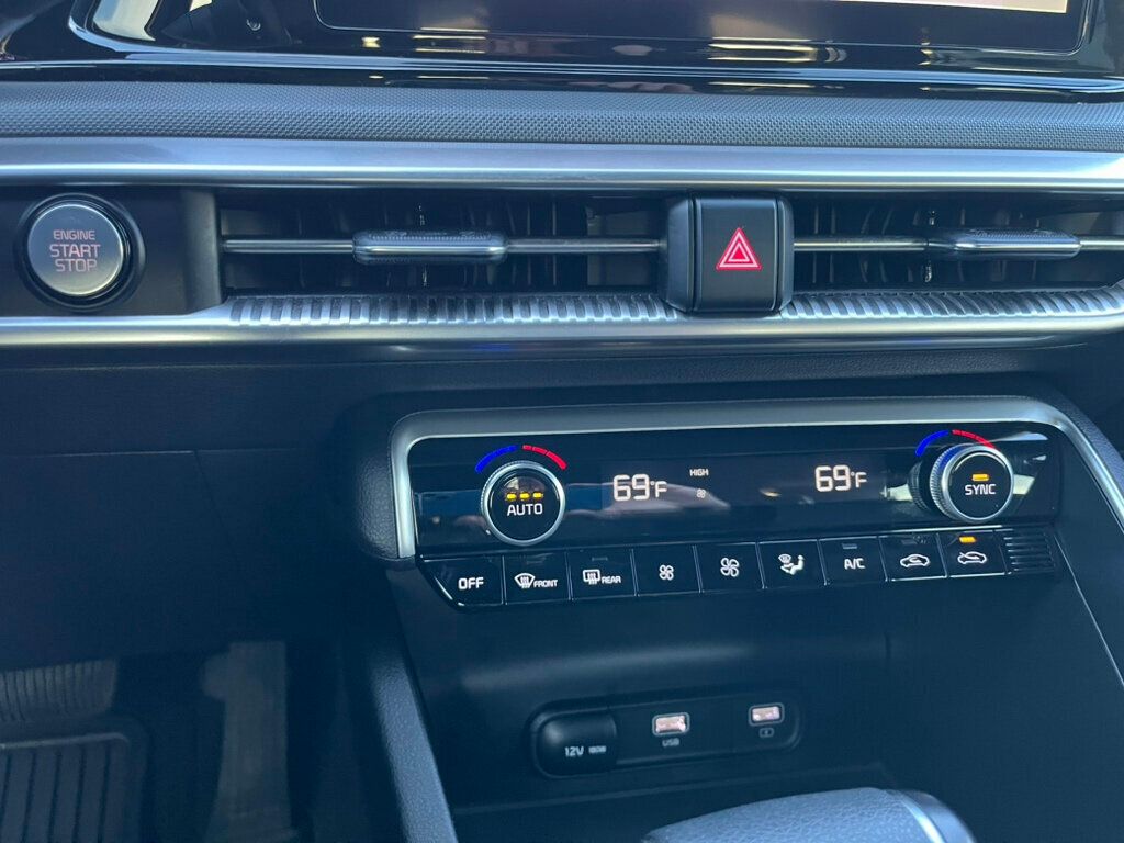Vehicle image 35 of 64