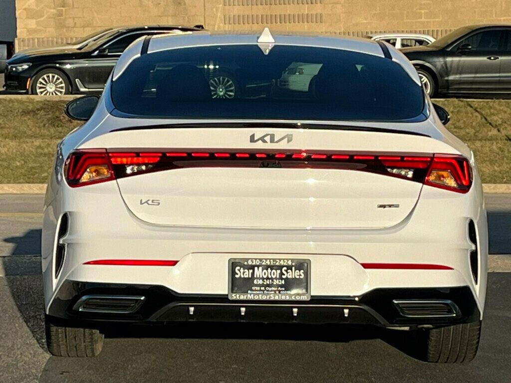Vehicle image 5 of 64