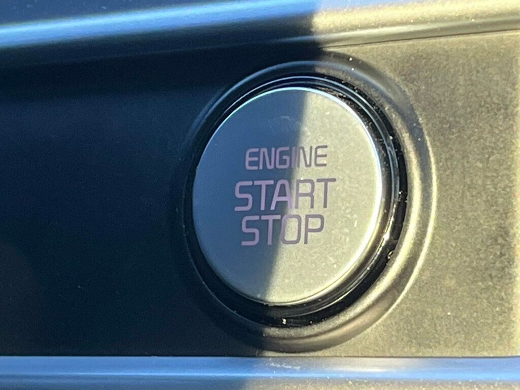 Vehicle image 41 of 64