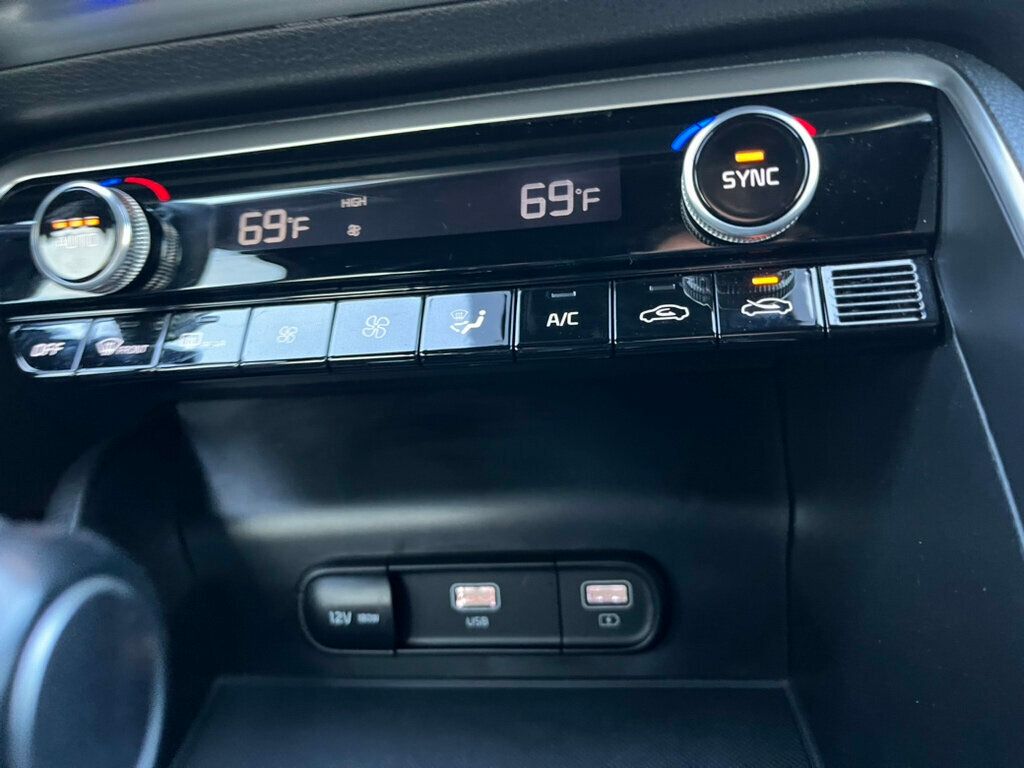 Vehicle image 40 of 64