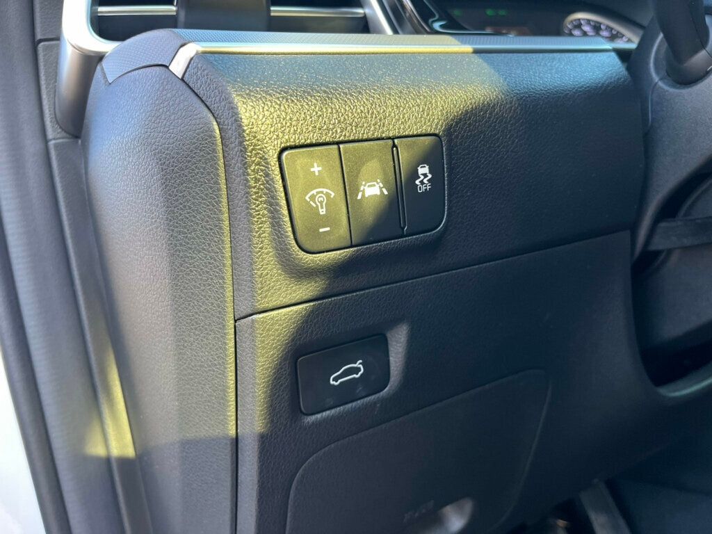 Vehicle image 43 of 64