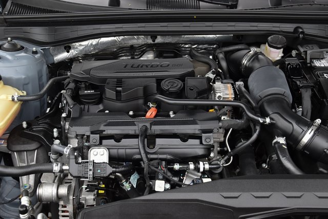 Vehicle image 9 of 32