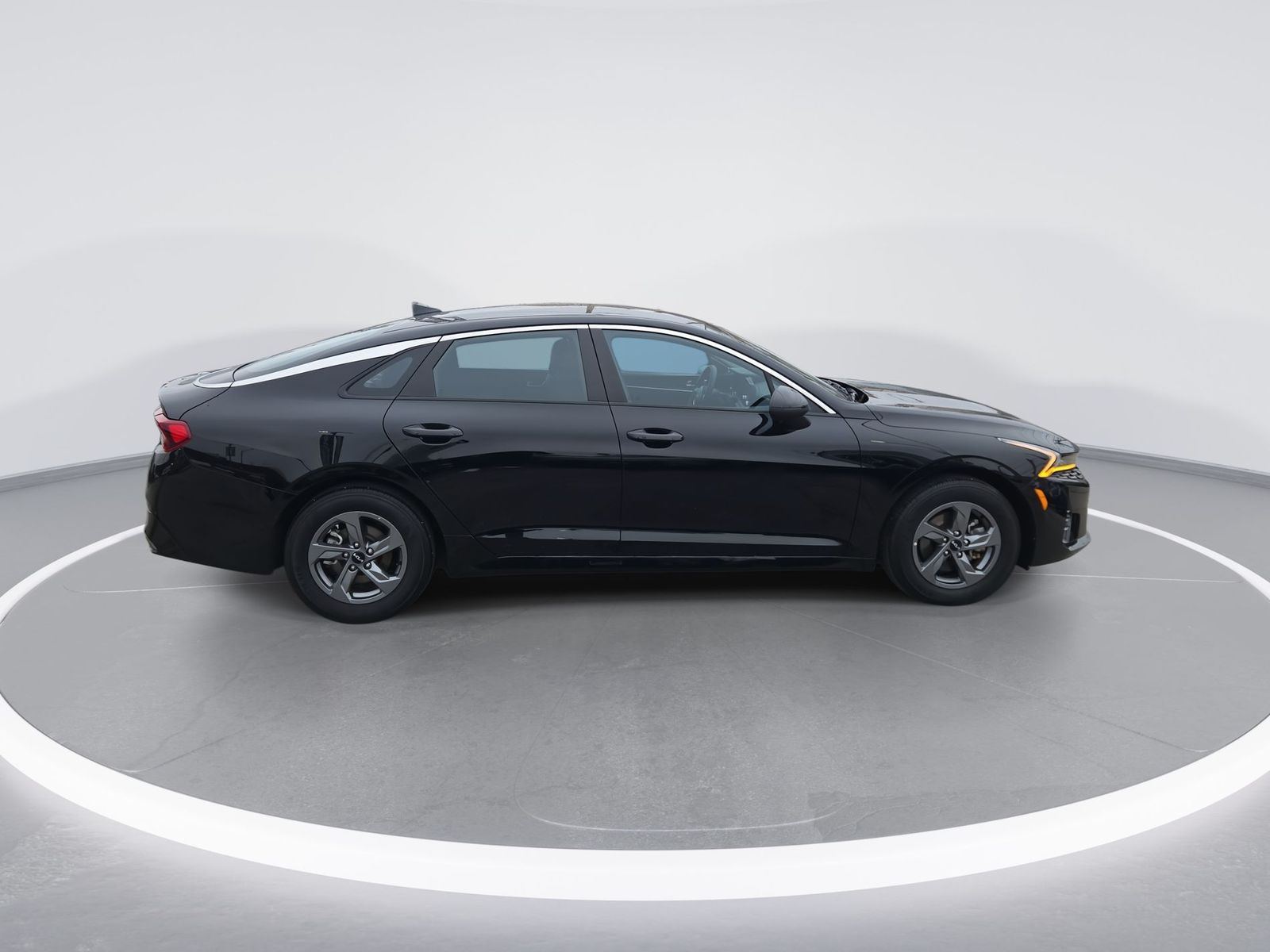 Vehicle image 5 of 23