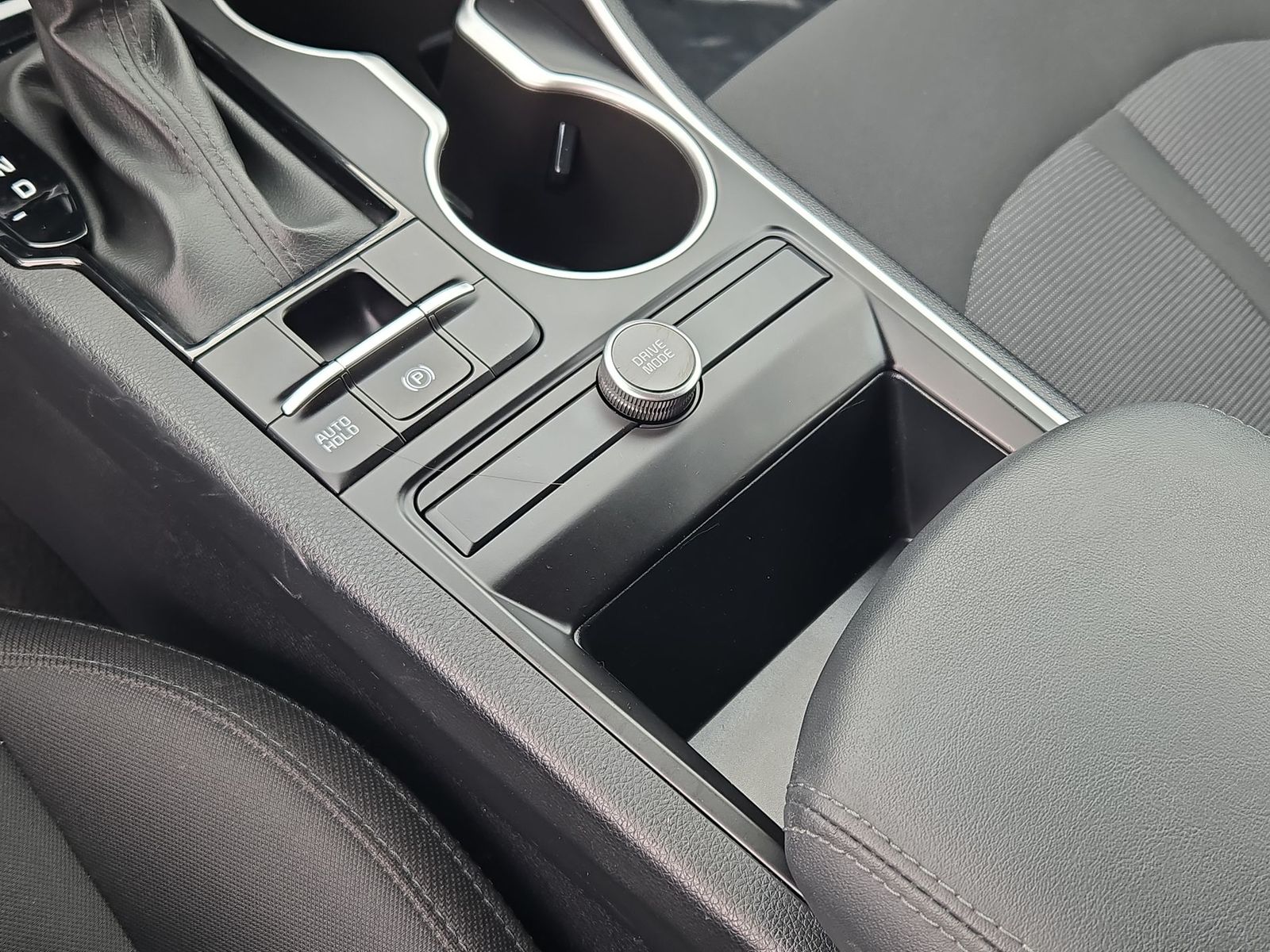 Vehicle image 20 of 23