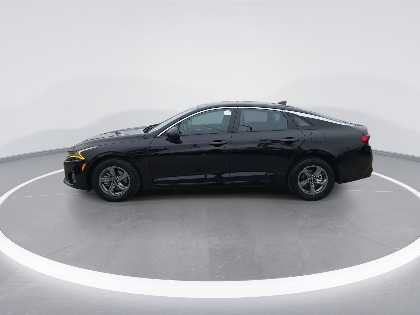 Vehicle image 9 of 23