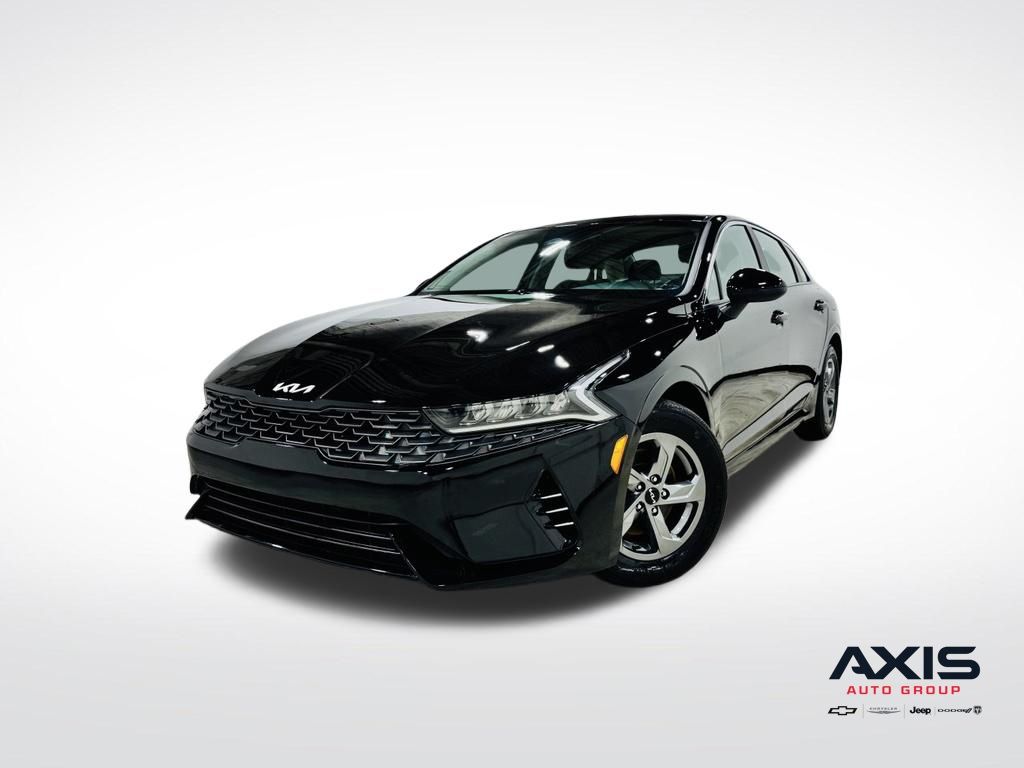 2024 Kia K5 LXS Image 1 of 43