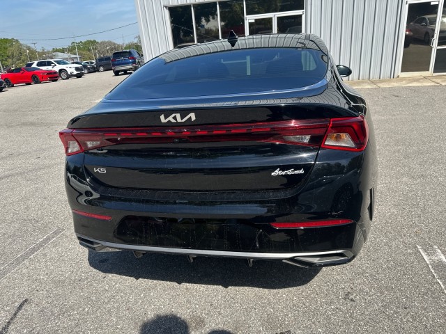 Vehicle image 7 of 18