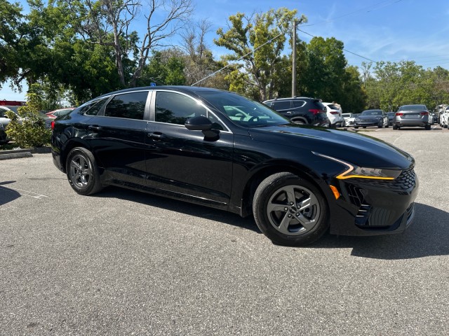 Vehicle image 6 of 18