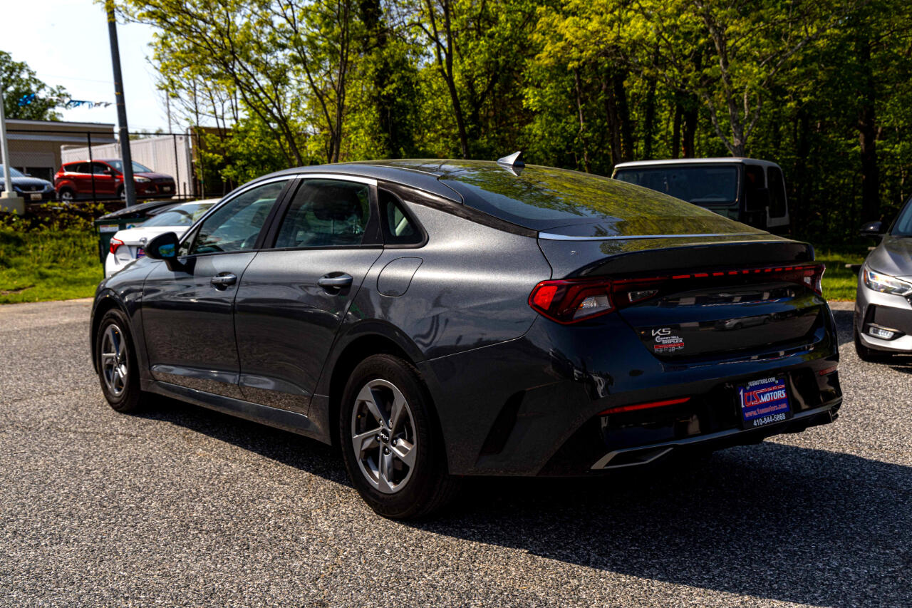 Vehicle image 7 of 22
