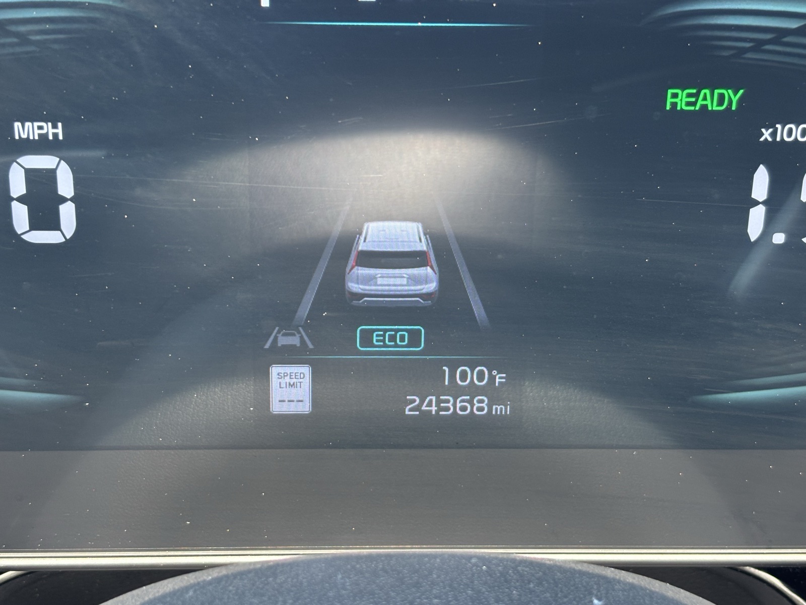 Vehicle image 14 of 26