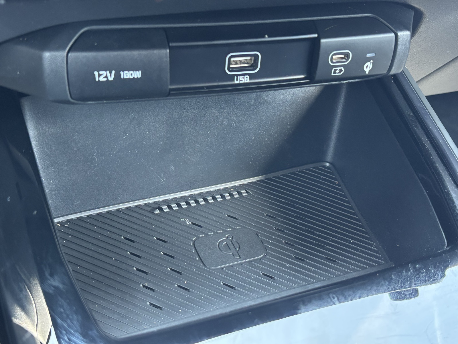 Vehicle image 9 of 26