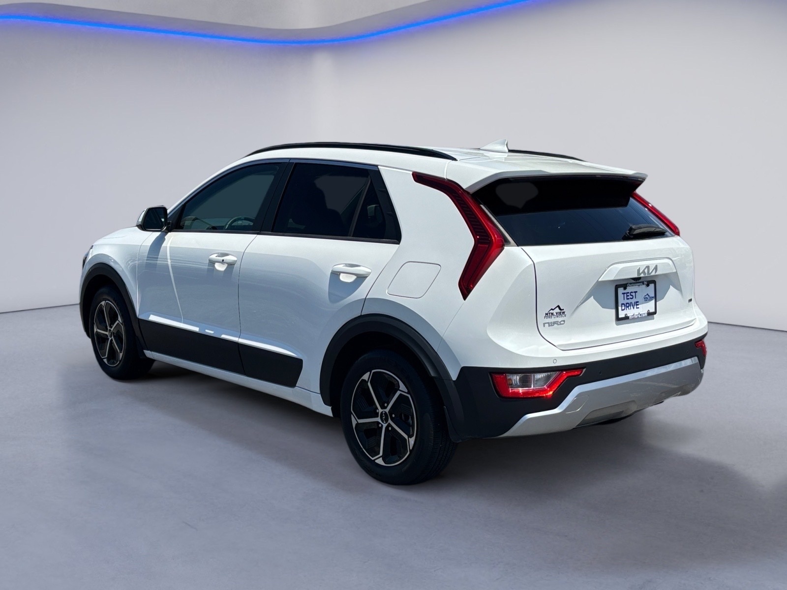 Vehicle image 5 of 26