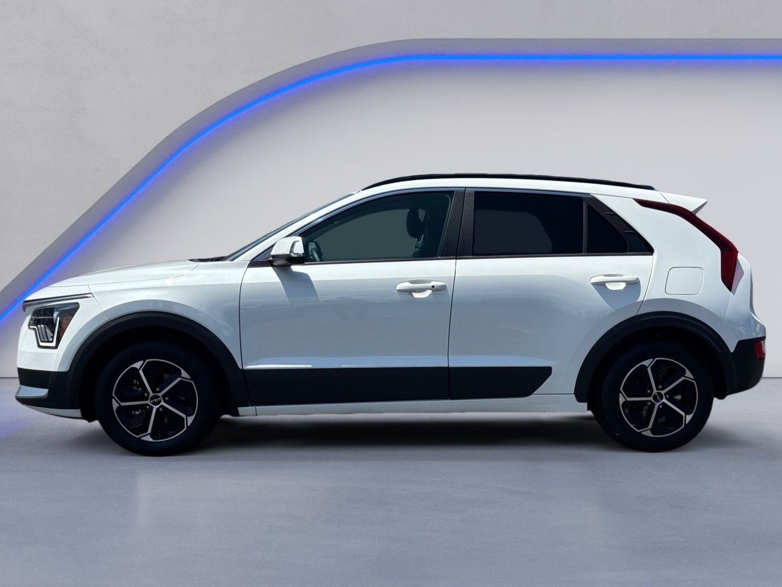 Vehicle image 6 of 26
