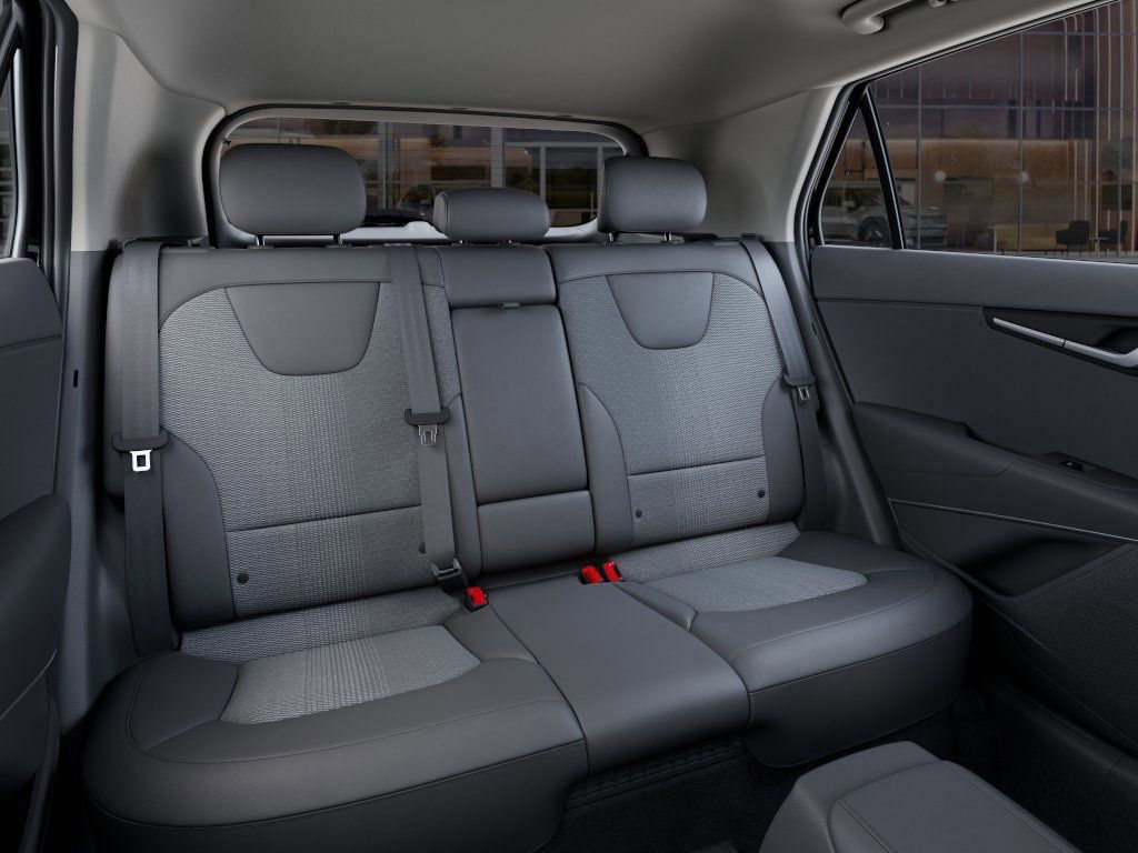 Vehicle image 16 of 27