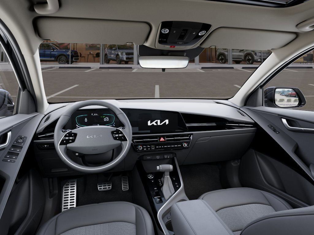 Vehicle image 14 of 27