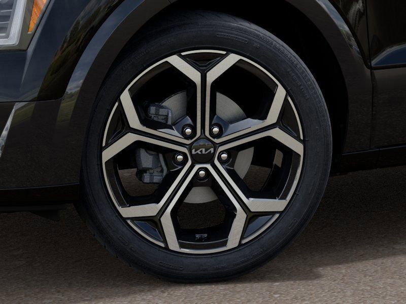 Vehicle image 10 of 27