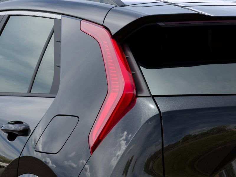 Vehicle image 12 of 27