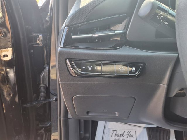 Vehicle image 25 of 26