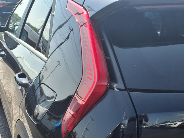 Vehicle image 22 of 26