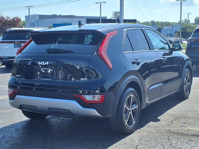 Vehicle image 5 of 26