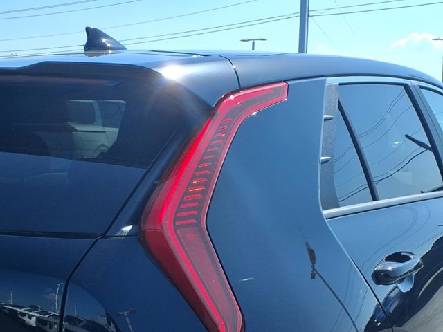 Vehicle image 19 of 26