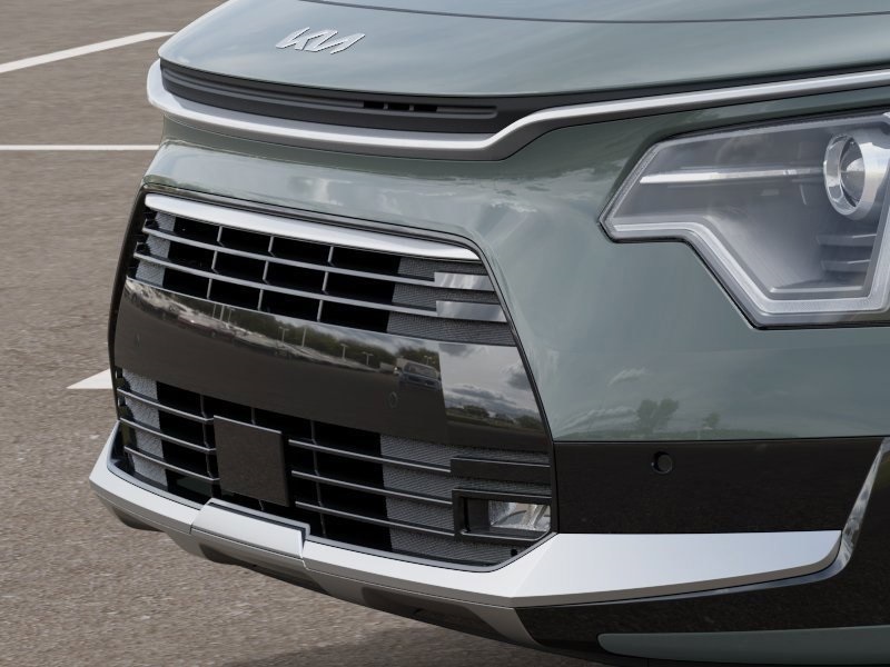 Vehicle image 24 of 27